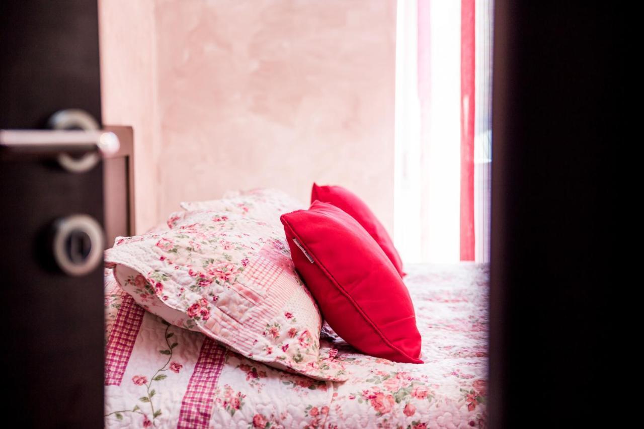 Apartmani Paulina リエカ エクステリア 写真