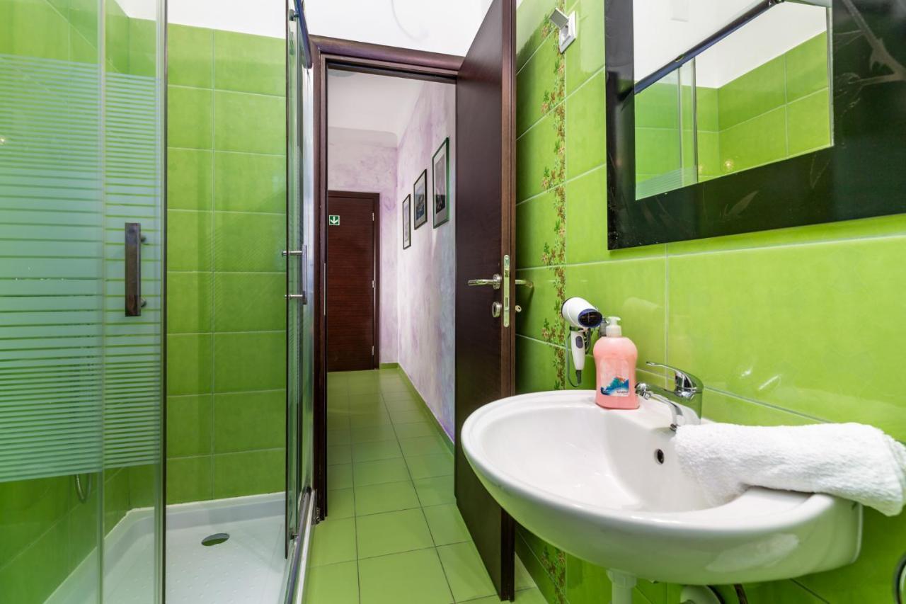 Apartmani Paulina リエカ エクステリア 写真